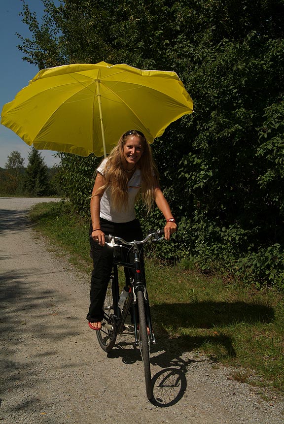 umbrellabike.jpg